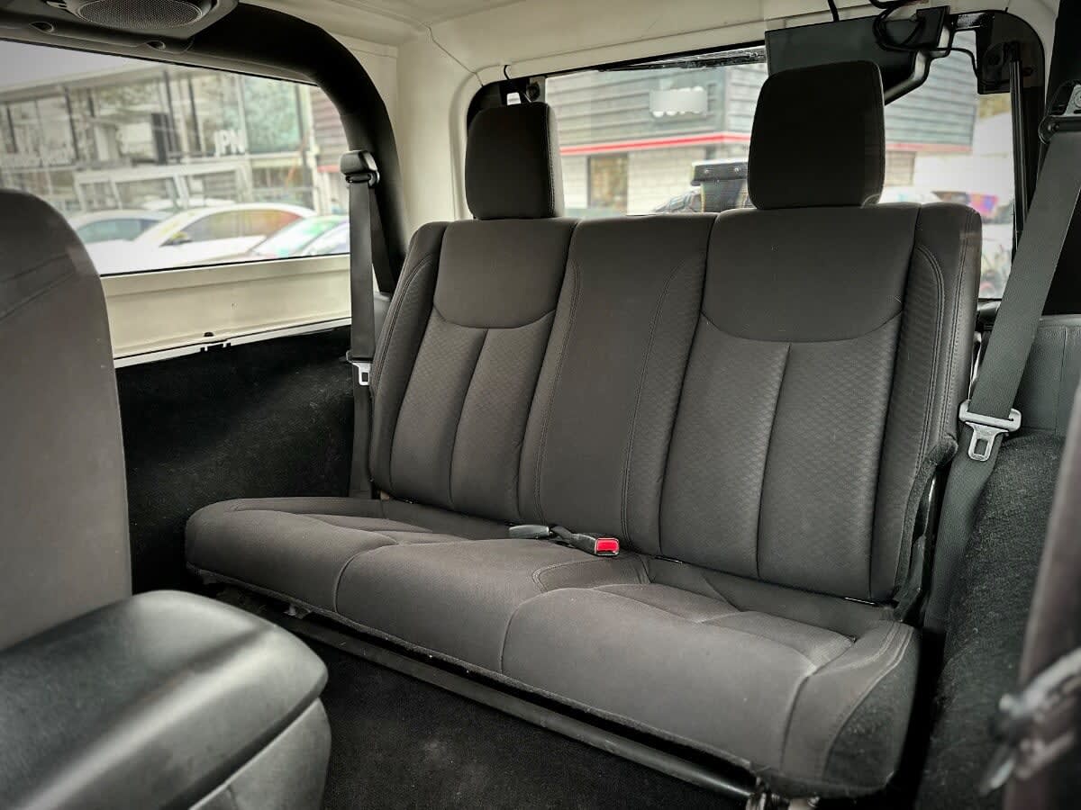 Jeep Wrangler Unlimited Sport año 2014