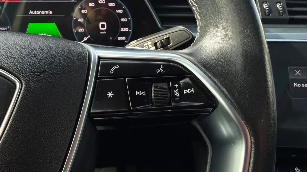 Audi E Tron Quattro año 2022