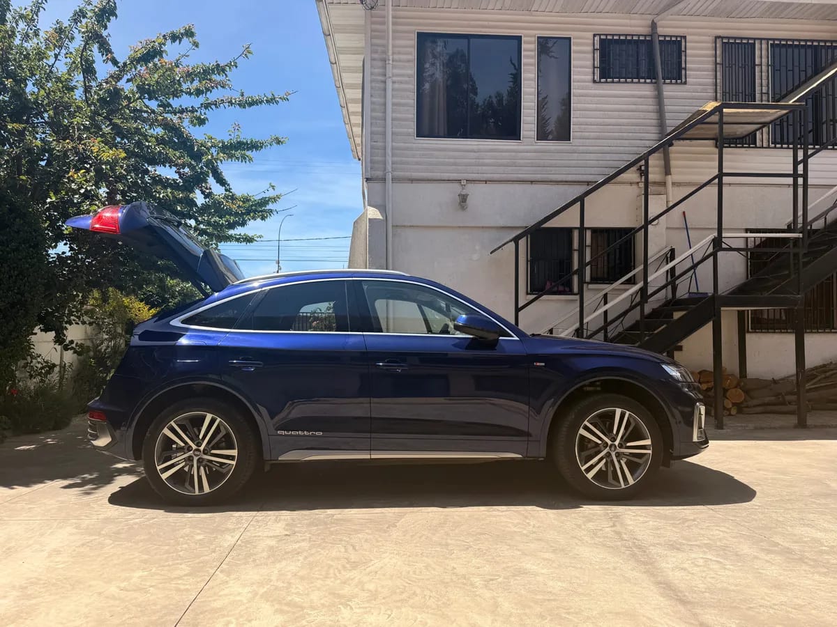 AUDI Q5 2.0 Sportback 45 Tfsi Sport At 4x4 año 2023