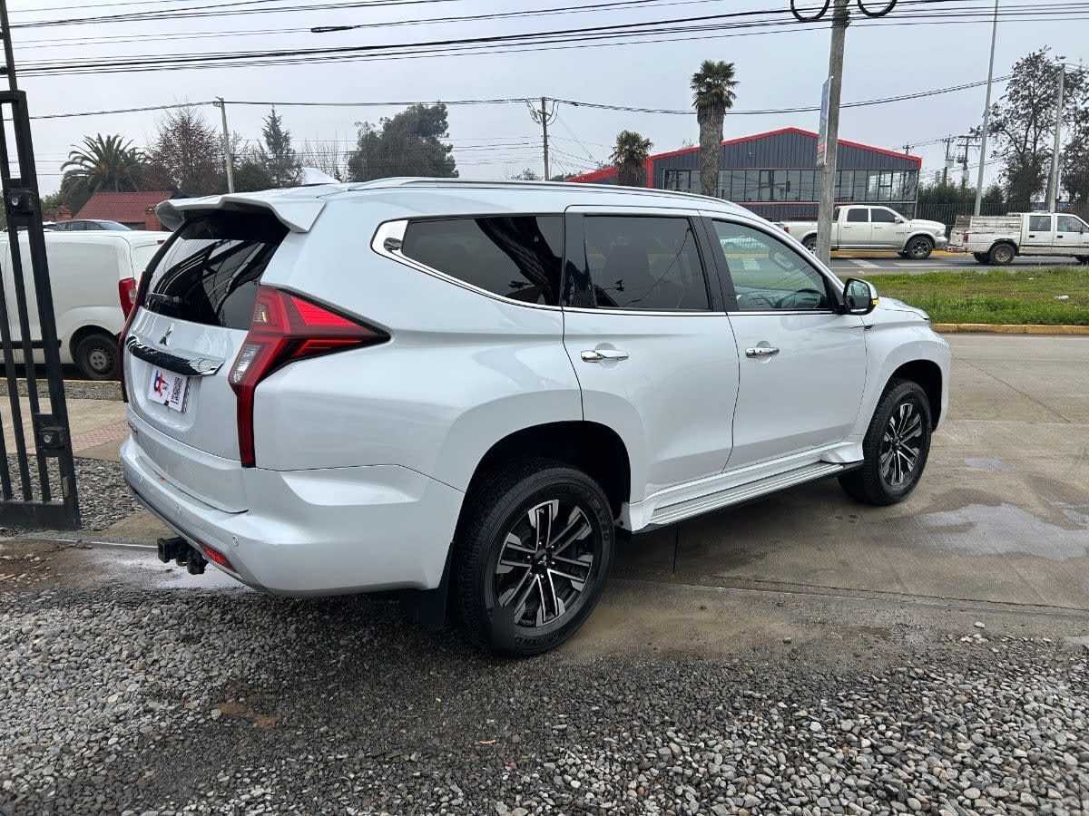 Mitsubishi Montero Sport 2.4 año 2023
