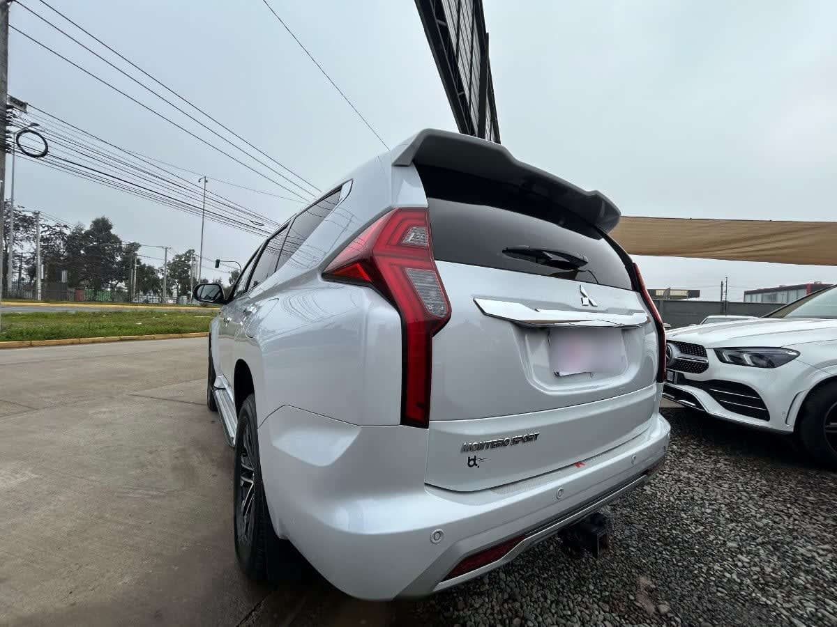 Mitsubishi Montero Sport 2.4 año 2023