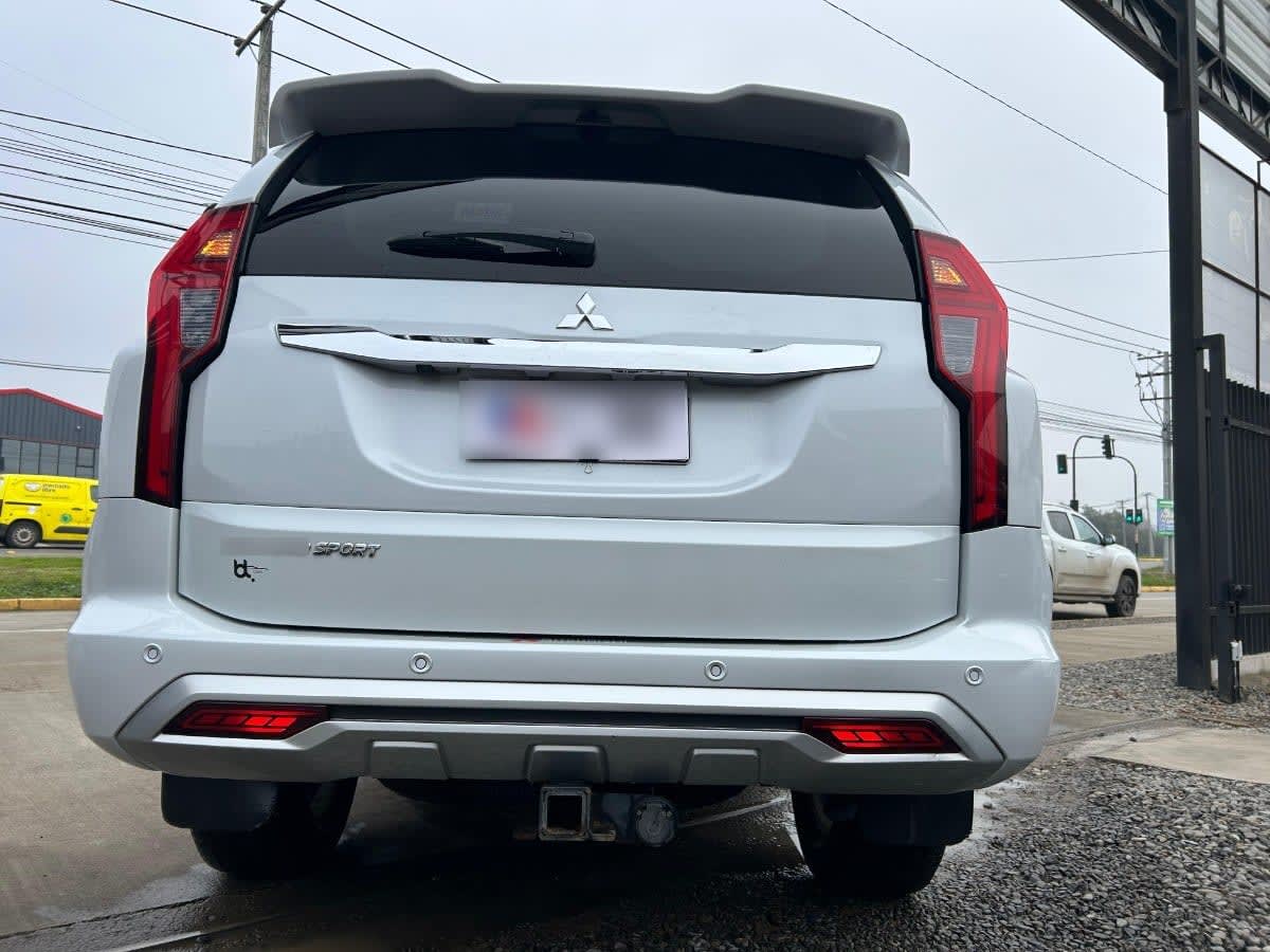 Mitsubishi Montero Sport 2.4 año 2023
