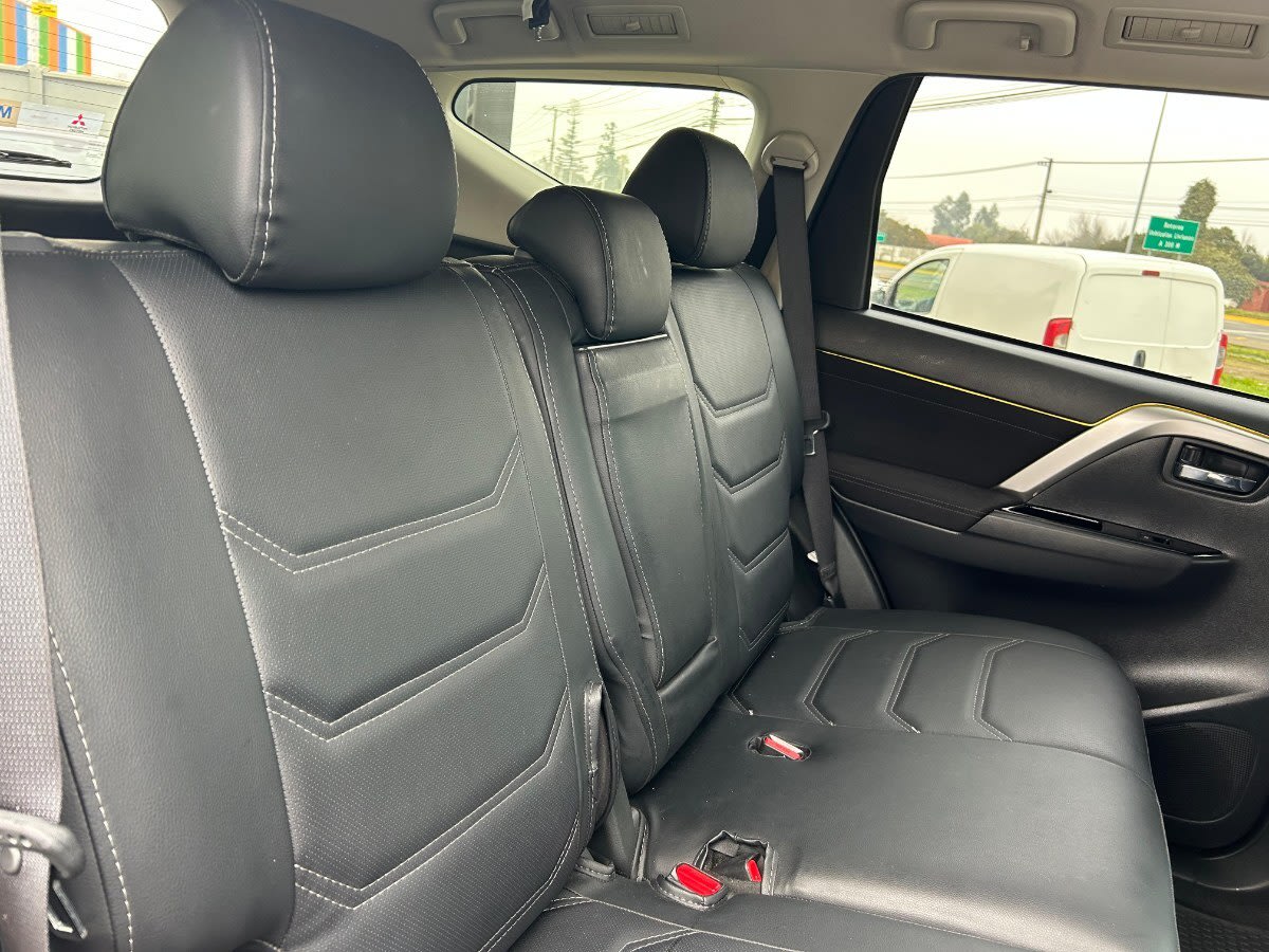 Mitsubishi Montero Sport 2.4 año 2023