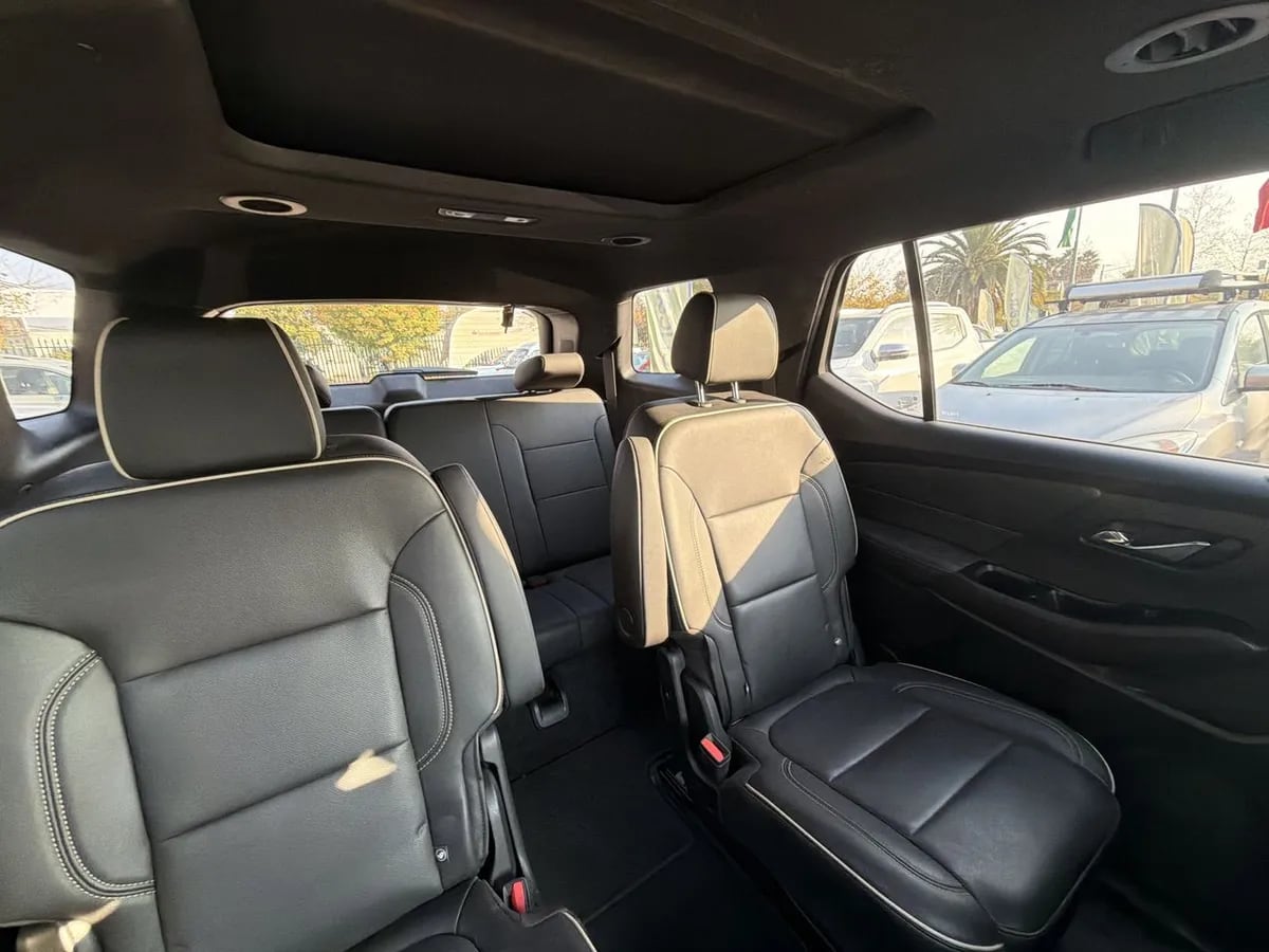 Chevrolet Traverse 3.6l Premier Awd At 5p año 2024