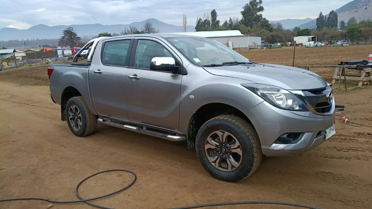 MAZDA BT-50 2.2 Doble Cabina Sdx Mt 4x4 Diesel año 2019