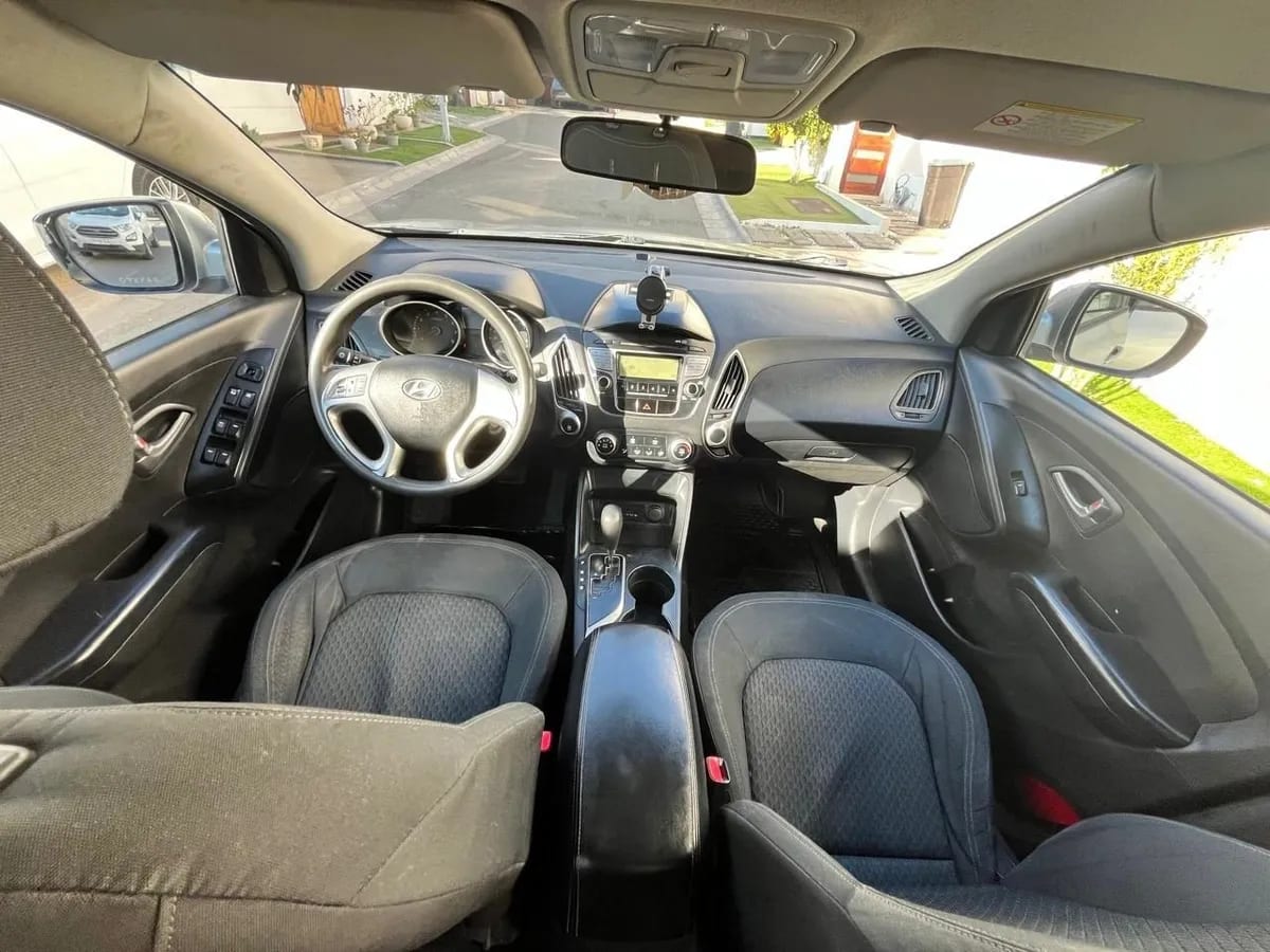 Hyundai Tucson 2.0 Crdi Gl 2ab Ac At 4x4 Diesel año 2012
