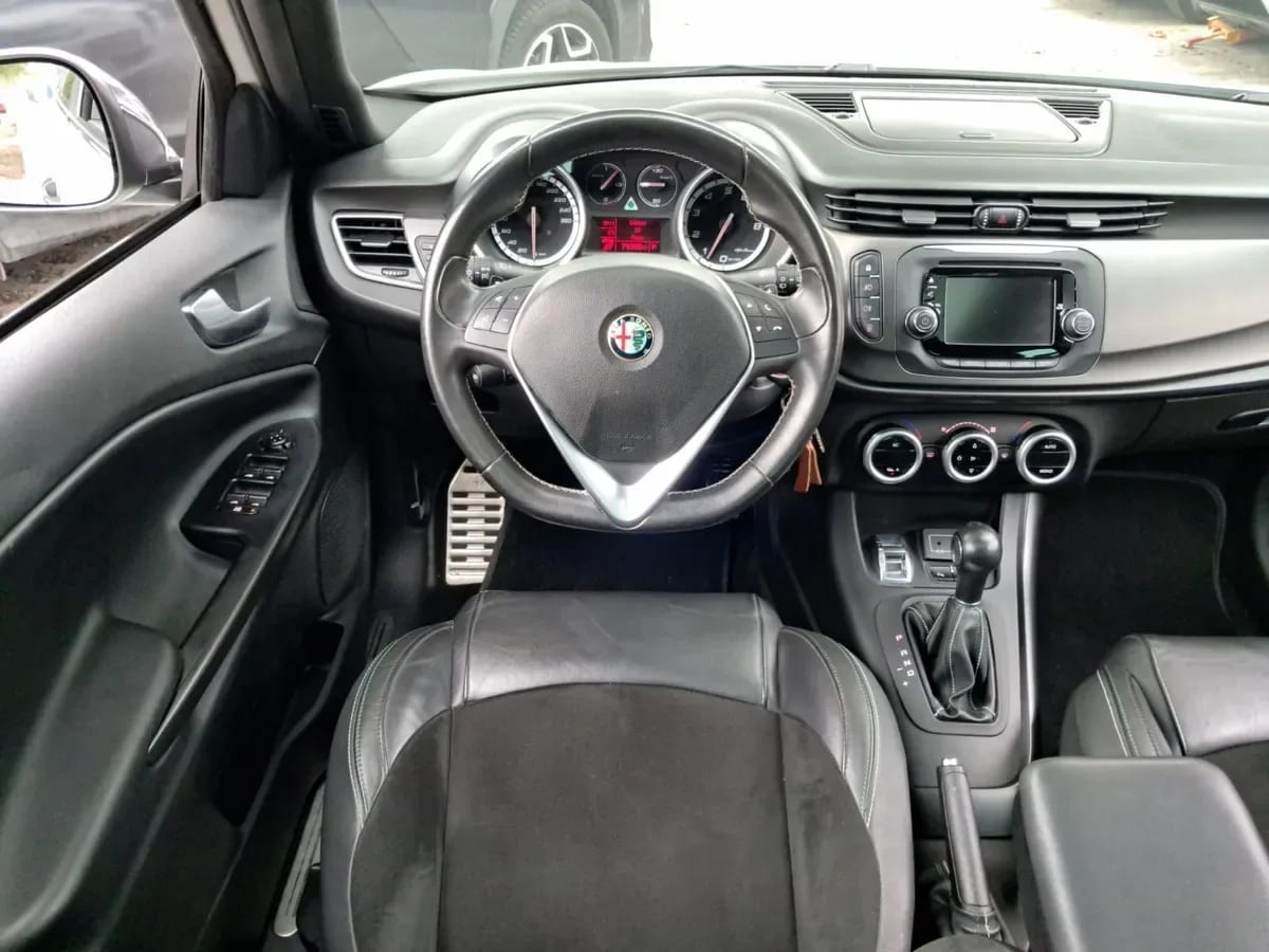 Alfa Romeo Giulietta Otra año 2016