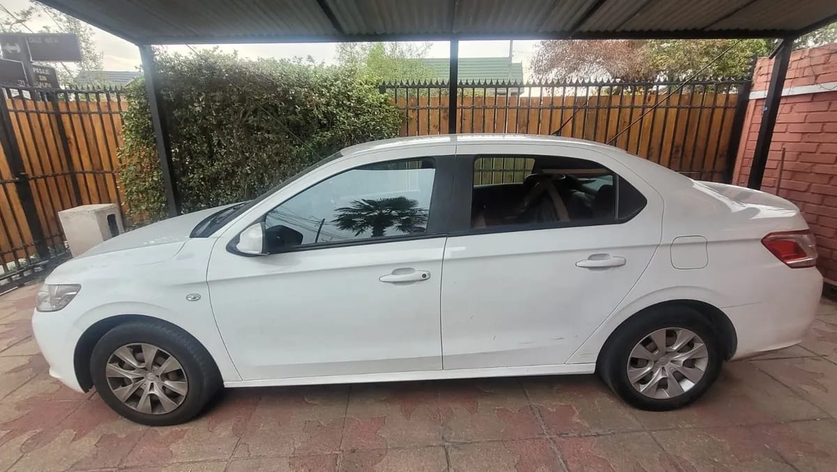 Peugeot 301 1.6 Vti 115hp Mt año 2016