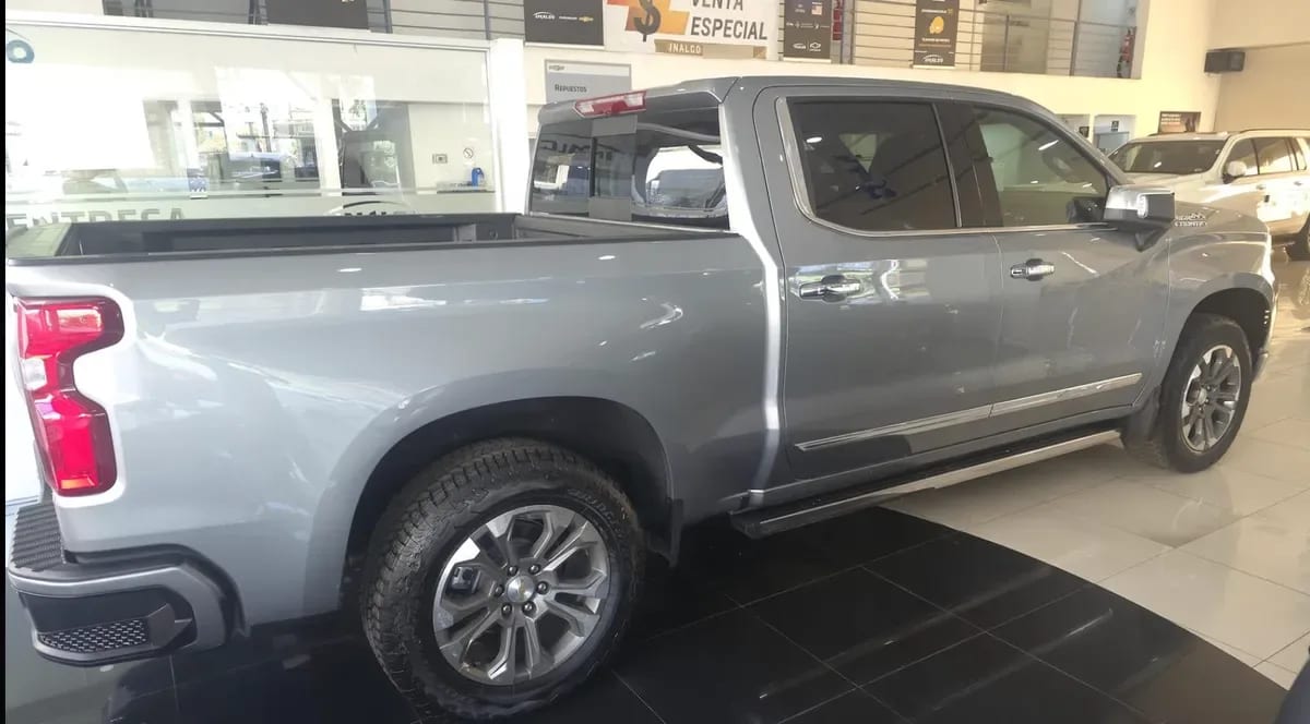 Chevrolet SILVERADO 3.0 Td High Country At 4x4 Diesel año 2026