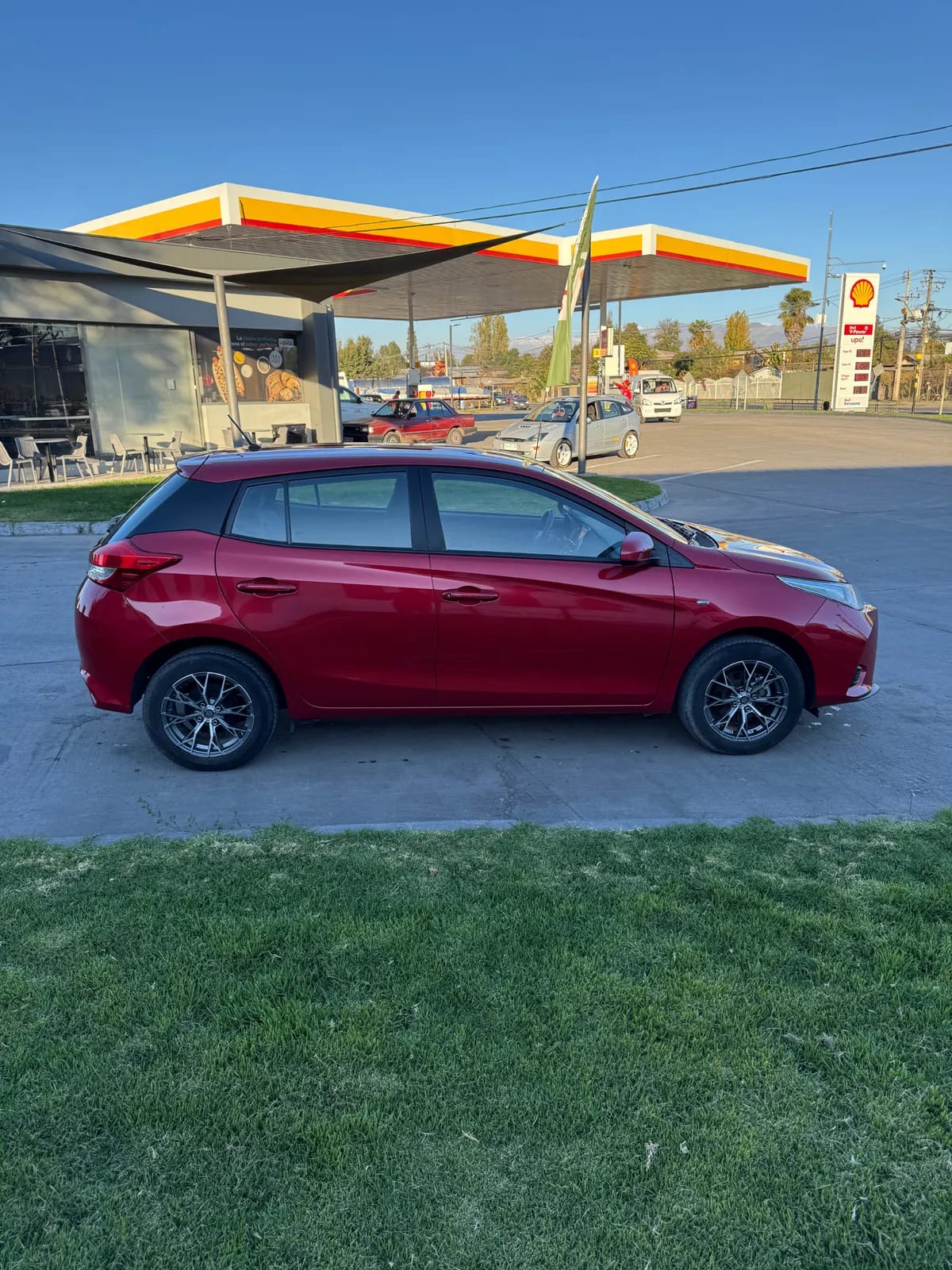 TOYOTA YARIS 1.5 Sedan Xli C Mt año 2022