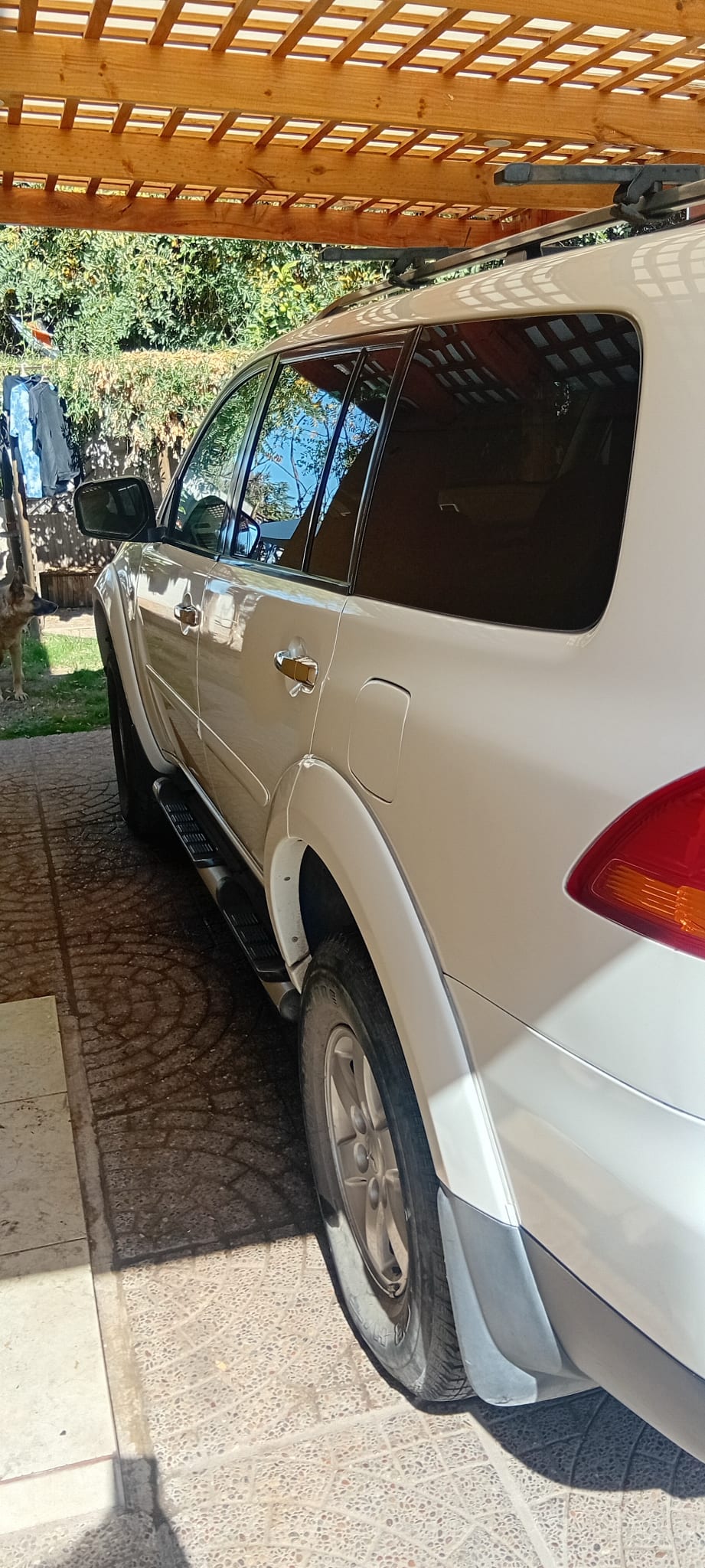 MITSUBISHI MONTERO SPORT 3.2 At Glx 4x4 Dsl G2 año 2011