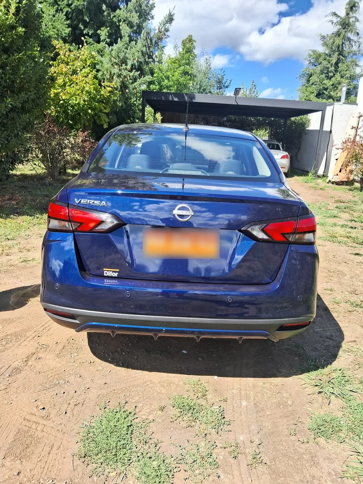 NISSAN VERSA 1.6 Sr Nfc At año 2025