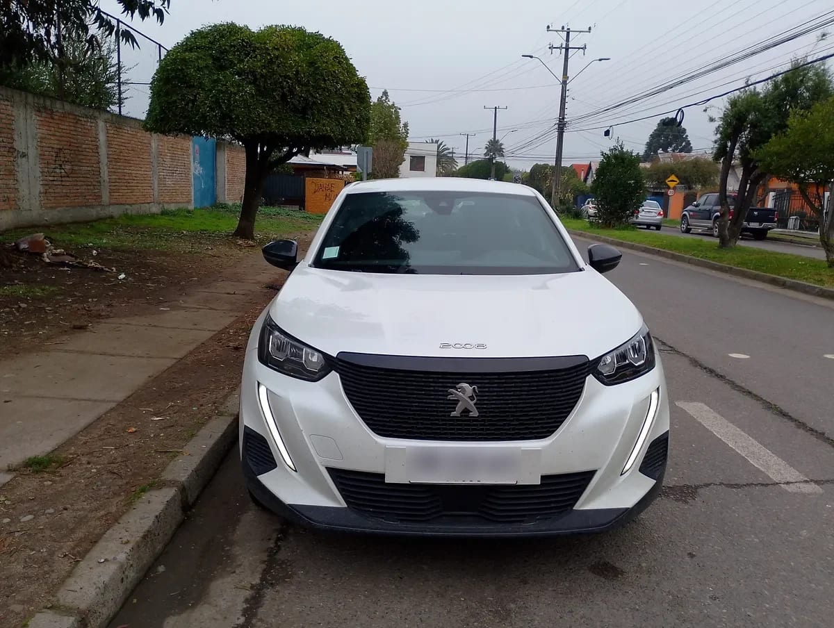 PEUGEOT 2008 1.2 Active Pack Puretech 130 Mt año 2024