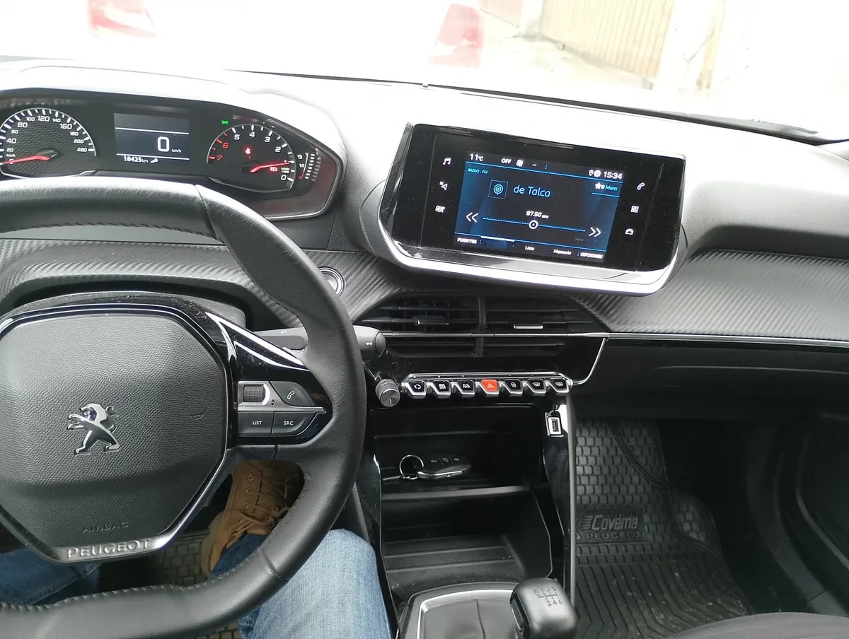 PEUGEOT 2008 1.2 Active Pack Puretech 130 Mt año 2024