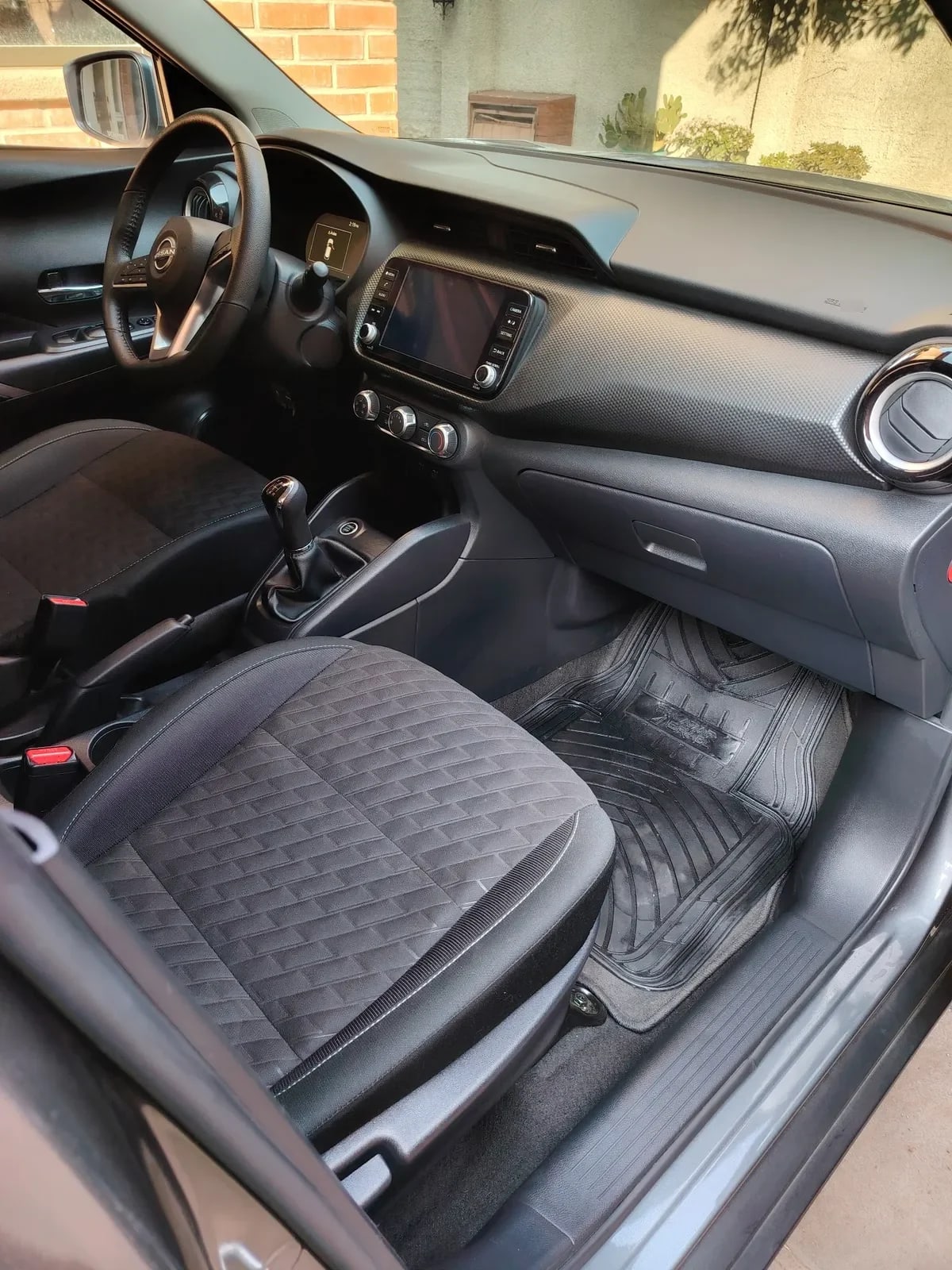 NISSAN KICKS 1.6 Advance Nfc Mt año 2025