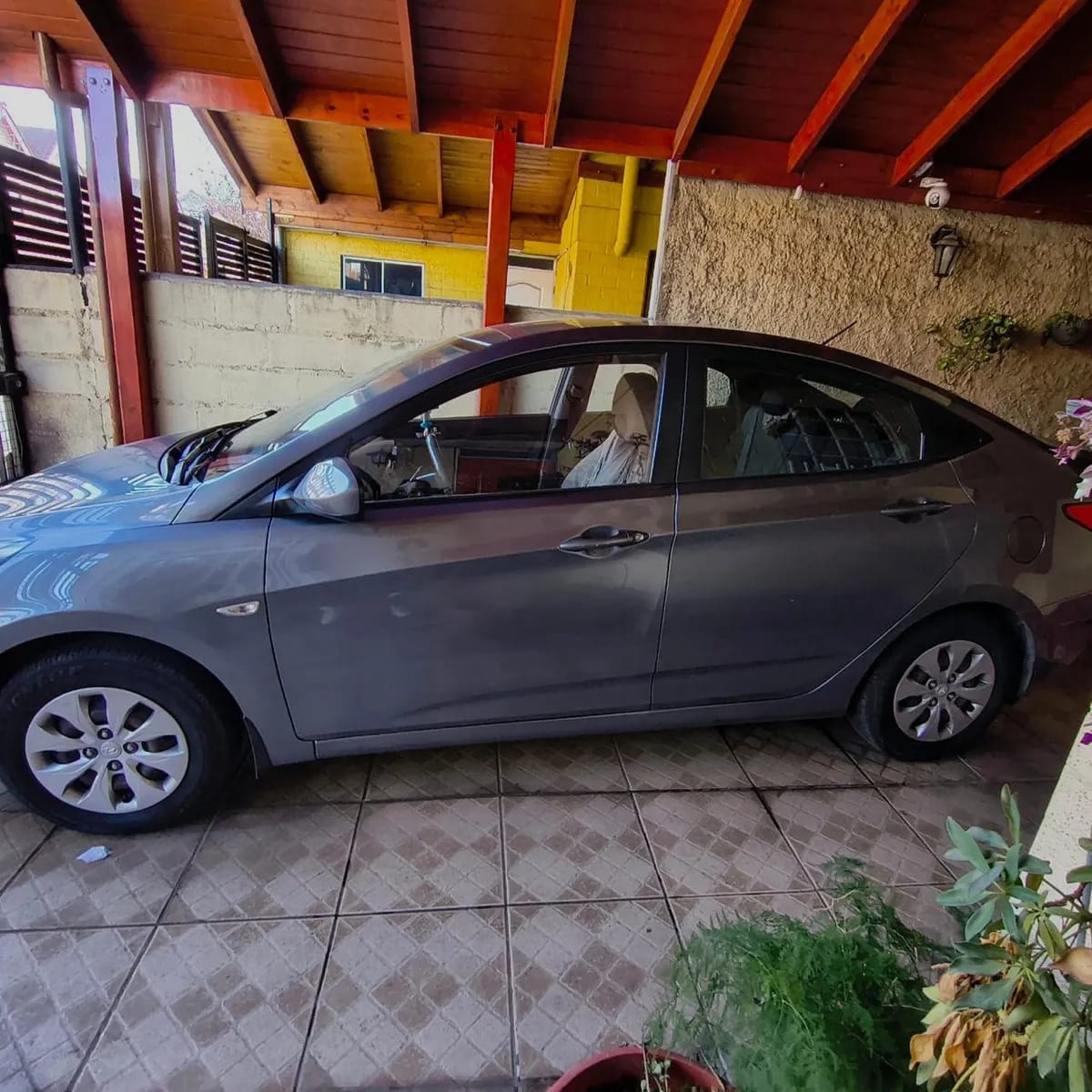 HYUNDAI ACCENT 1.4 Rb Sdn Gl Ac 2ab Mt año 2016