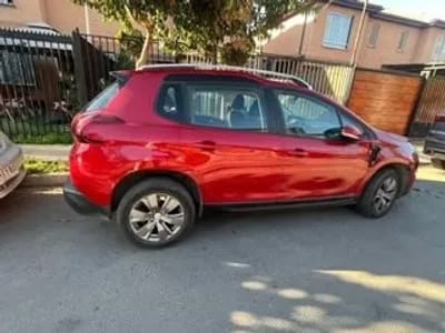 Peugeot 2008 1.6 Atactive Pack Bluehdi 100hp E6 Mt Diesel año 2018