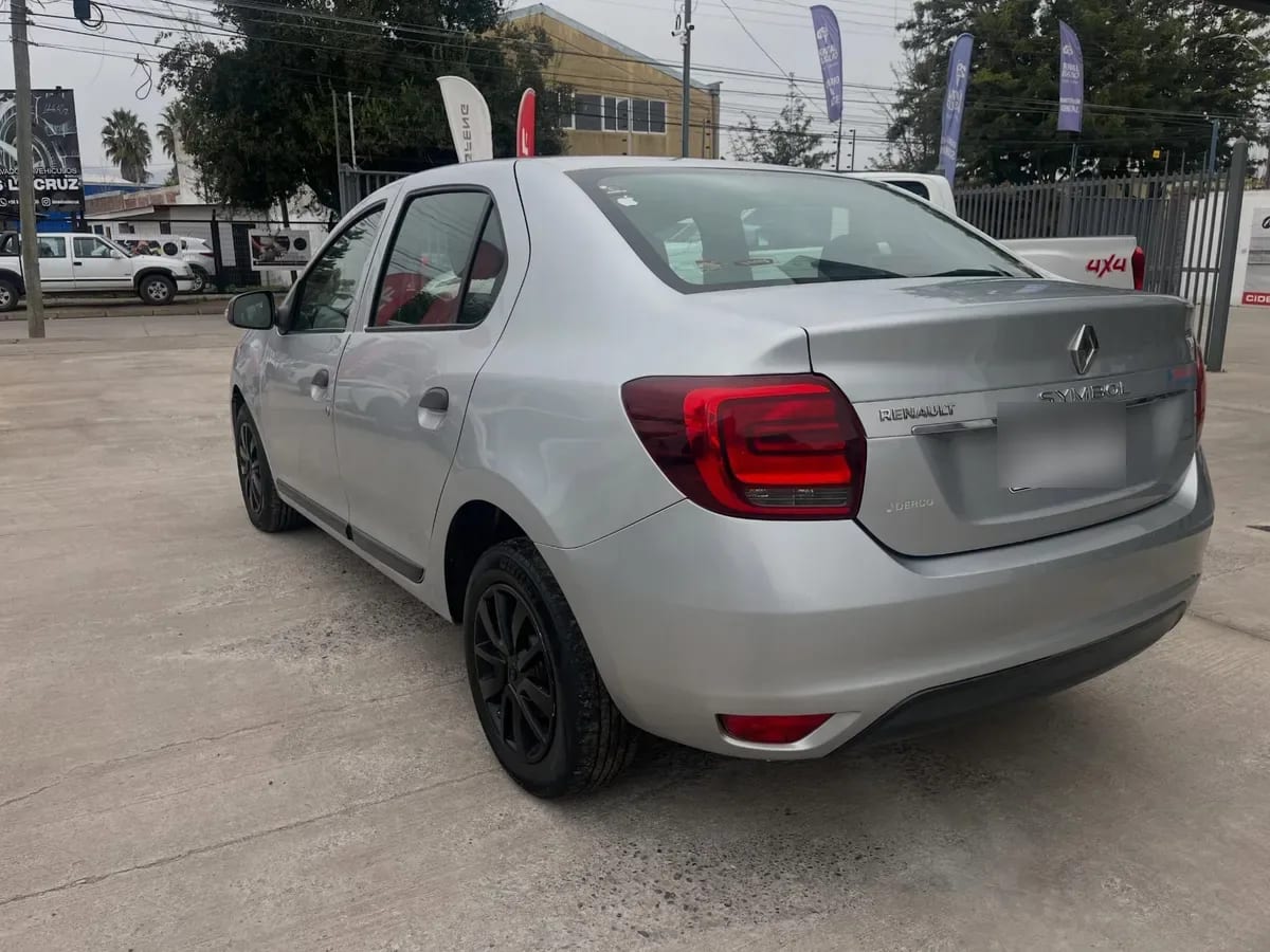 RENAULT SYMBOL 1.6 Zen Mt año 2020