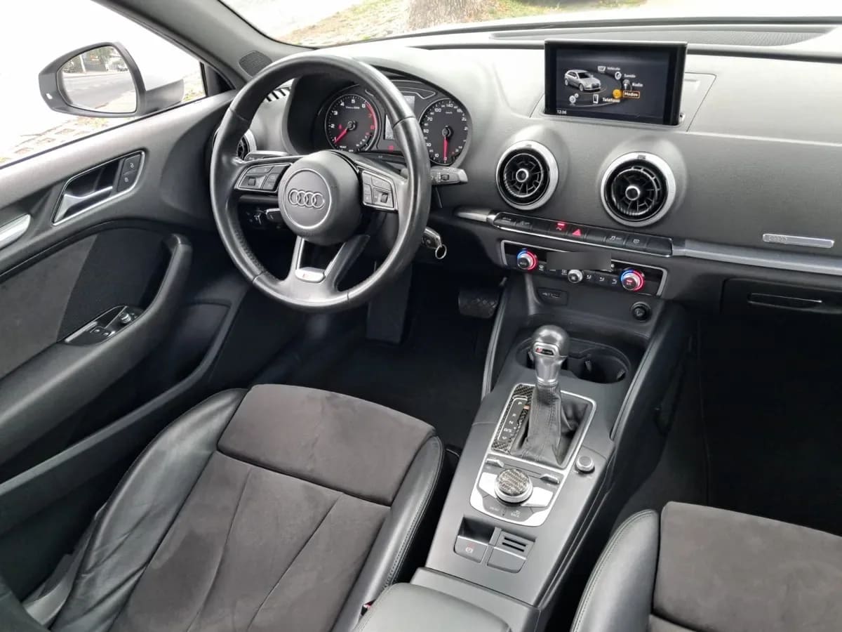 Audi A3 1.4 Sport Tfsi At año 2019