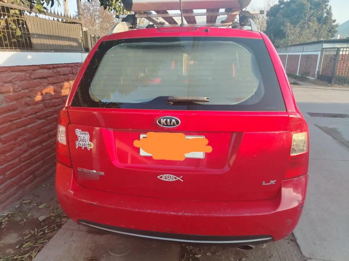 KIA MOTORS CARENS 2.0 Gsl Lx Ac Dab Mt año 2013