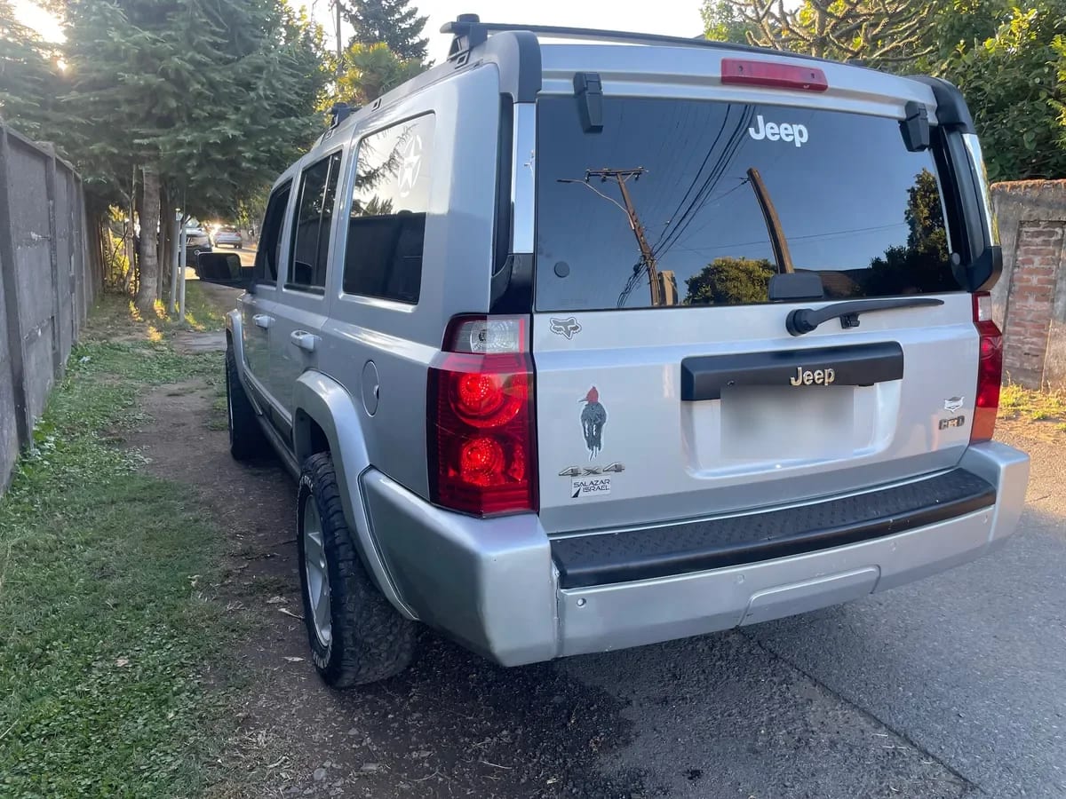 JEEP COMMANDER 3.7 Sport At año 2008