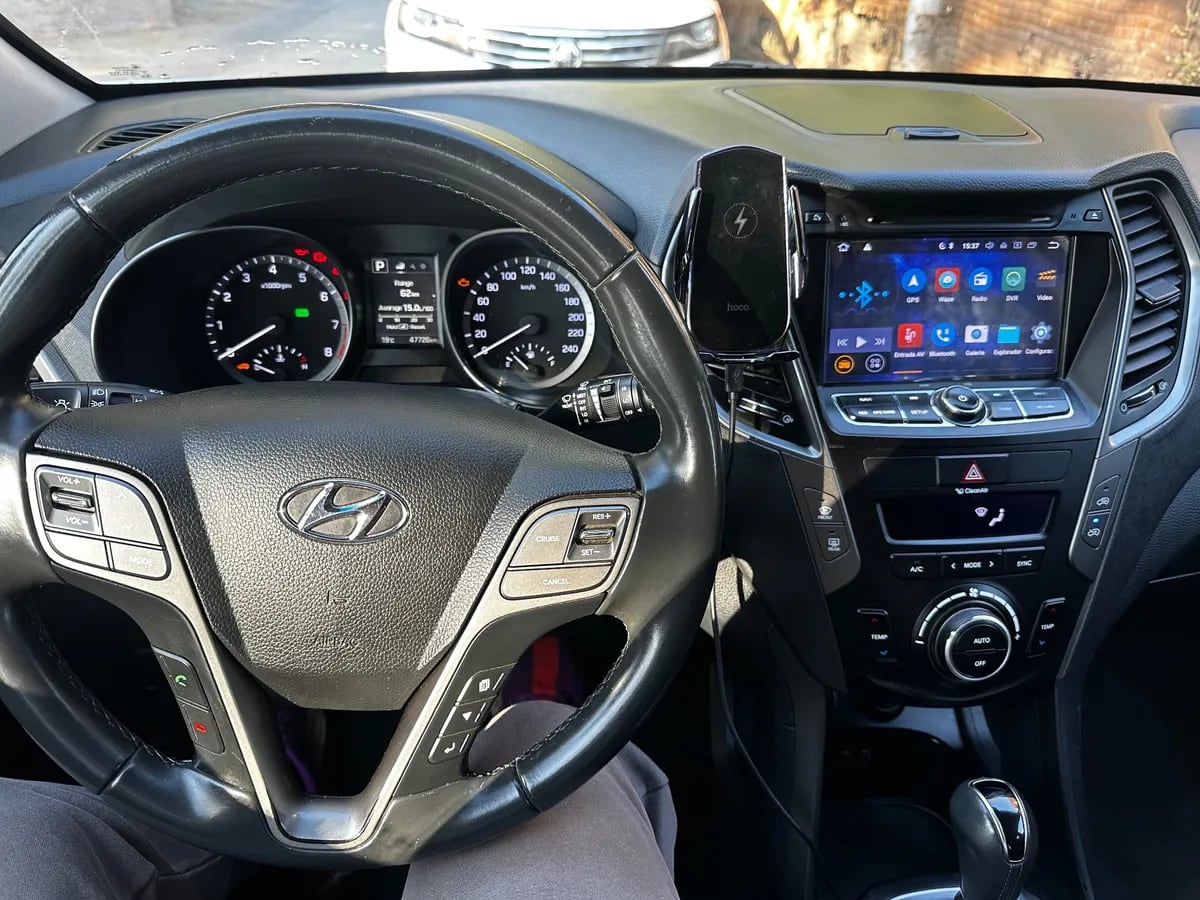 Hyundai Santa Fe 2.4 Dm Gls 2wd At año 2018