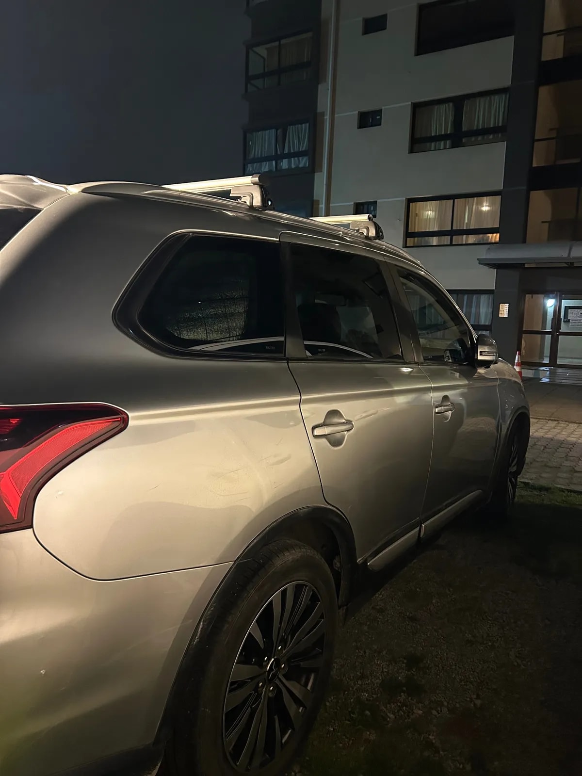 Mitsubishi Outlander 2.4 Glx + At 4x4 año 2022