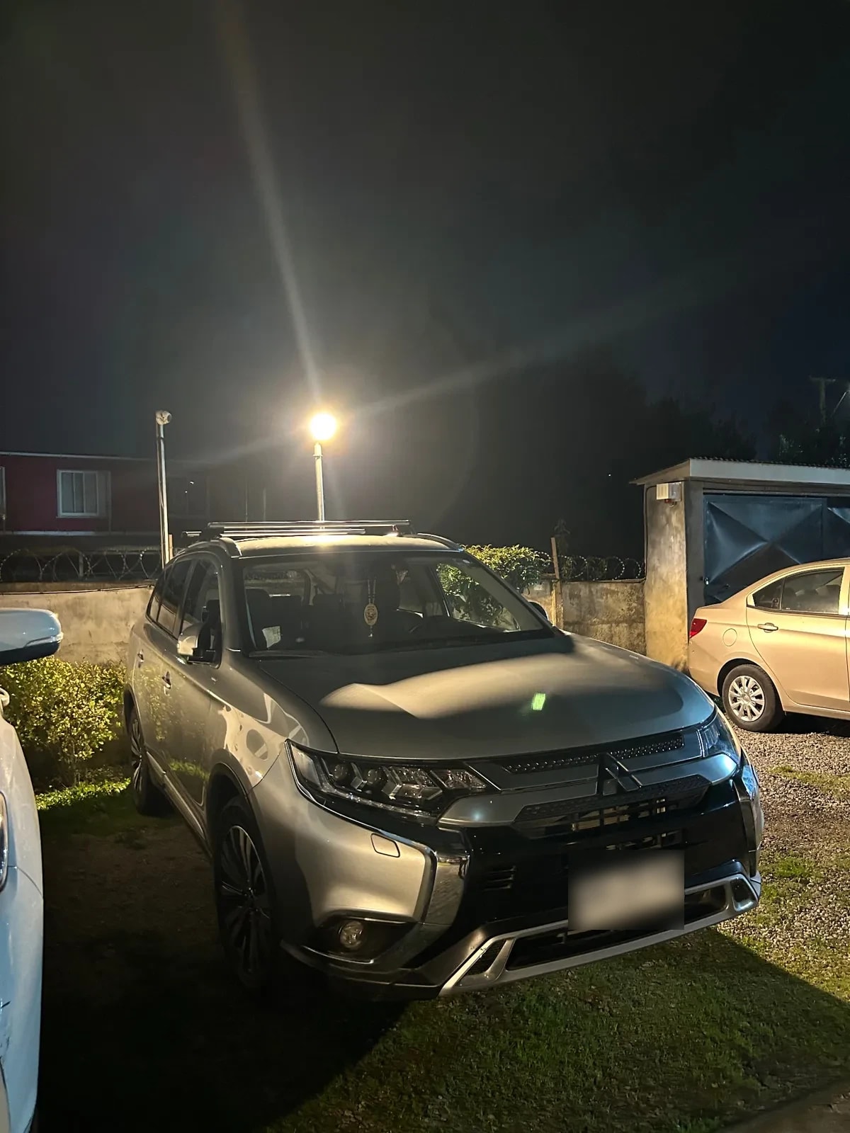 Mitsubishi Outlander 2.4 Glx + At 4x4 año 2022