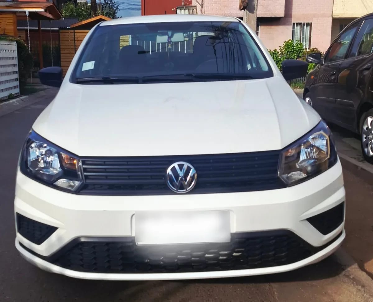 VOLKSWAGEN VOYAGE 1.6 Highline Mt año 2022