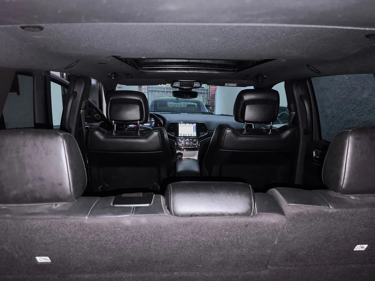 JEEP GRAND CHEROKEE 3.6 Limited Lx At 4x4 año 2022