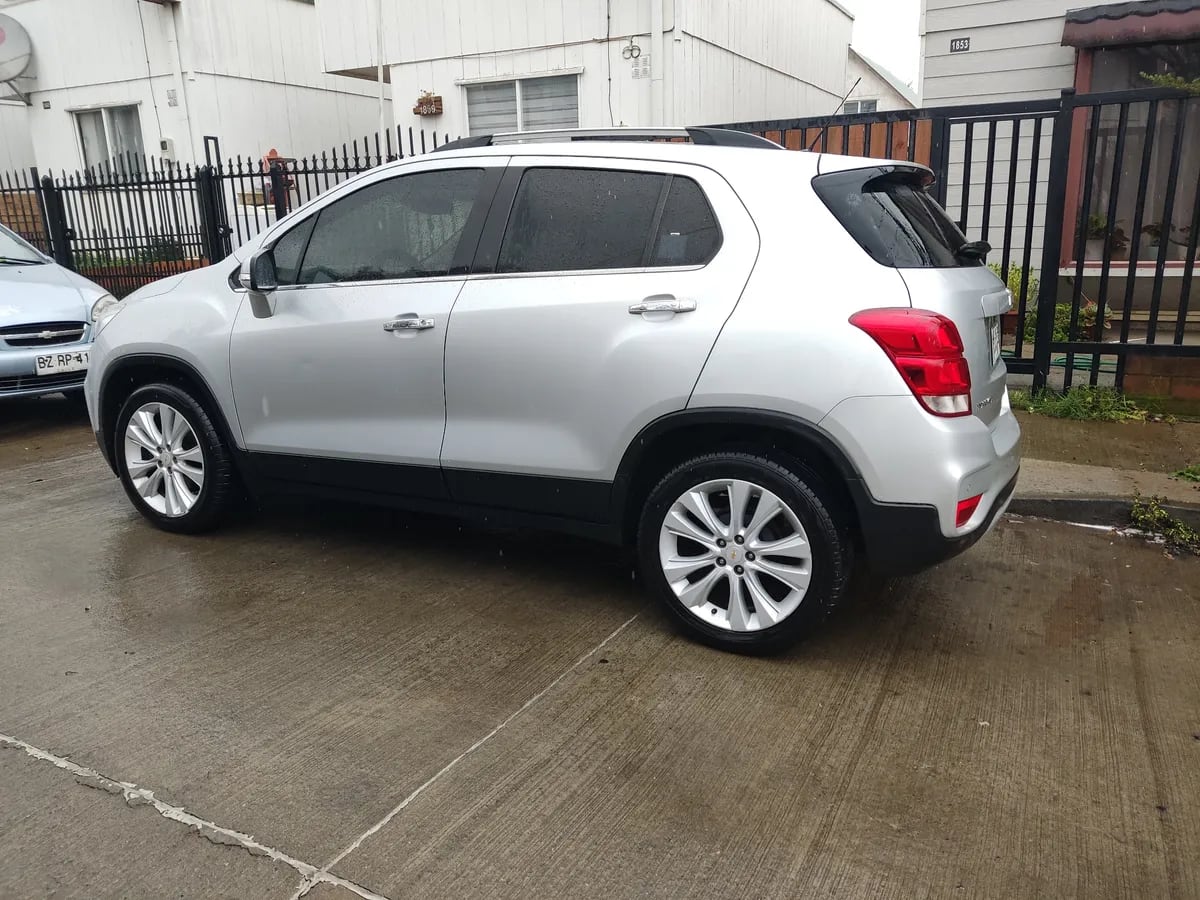 CHEVROLET TRACKER 1.8 Ls At 4x4 año 2018