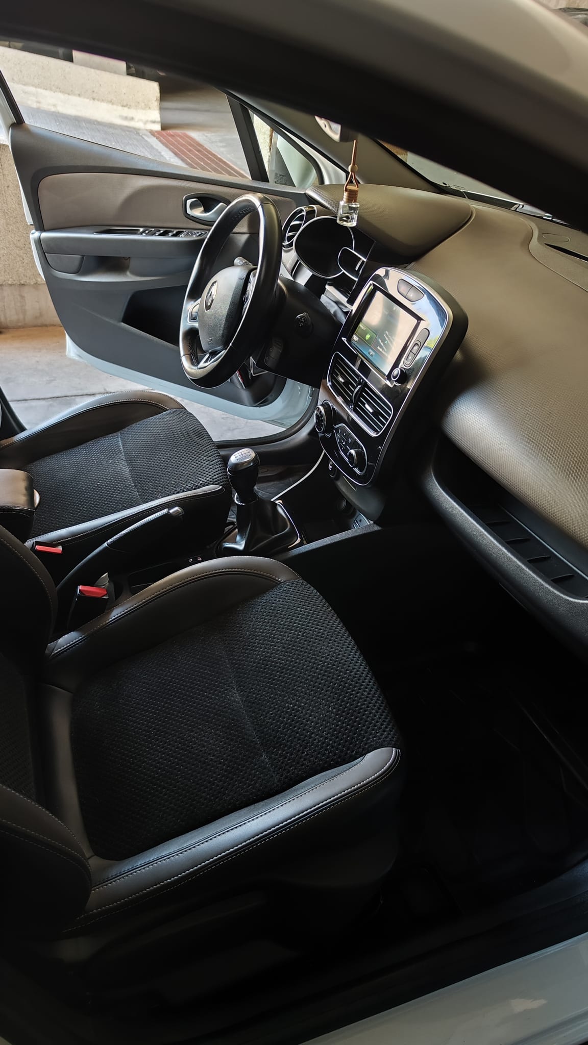 Renault Clio 0.9 Iv Dynamique Mt año 2019