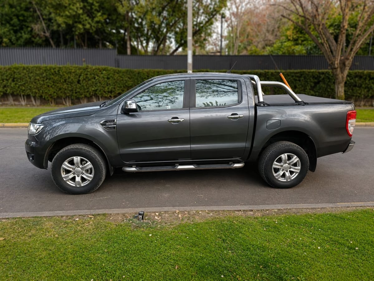 Ford Ranger Xlt 4x4 año 2023