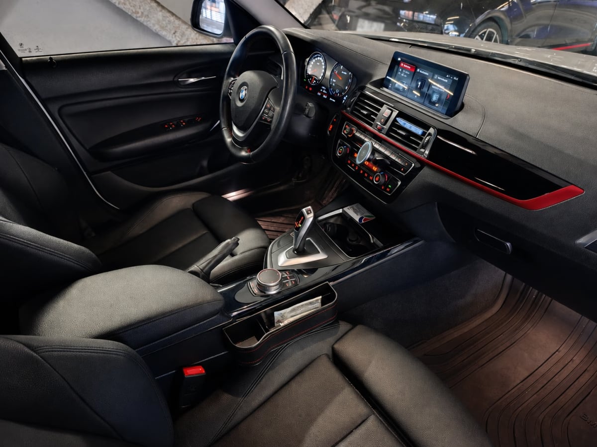 BMW 118d Sport año 2020