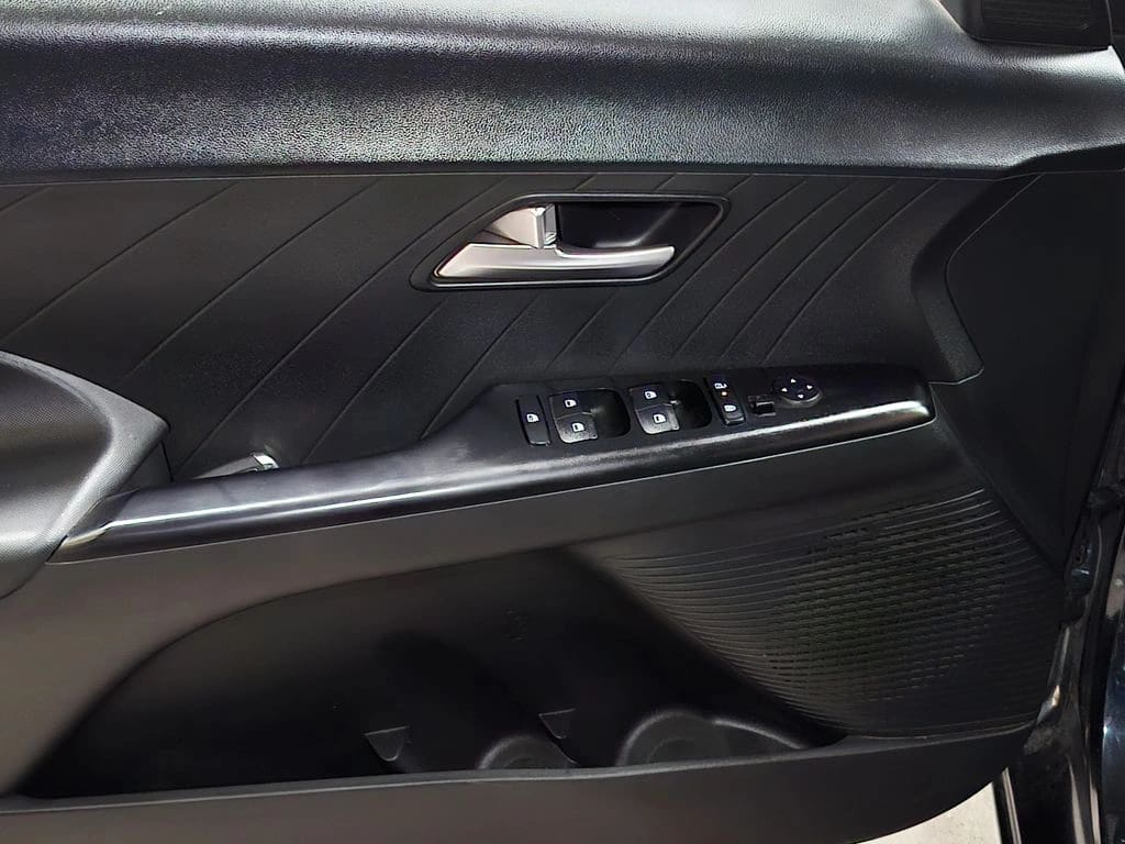 Hyundai Accent 1.5 Design 4x2 Mt 4p año 2024