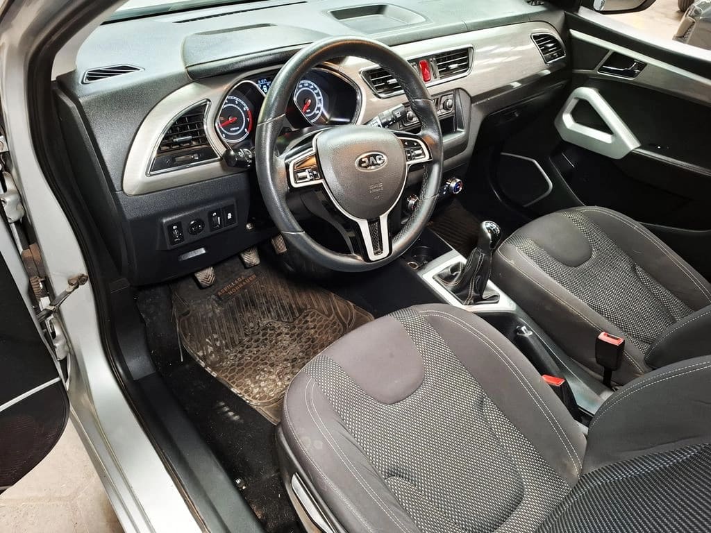 JAC S2 1.5 Comfort 4x2 Mt 5p año 2021