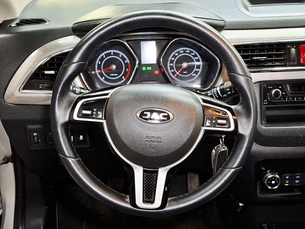 JAC S2 1.5 Comfort 4x2 Mt 5p año 2021