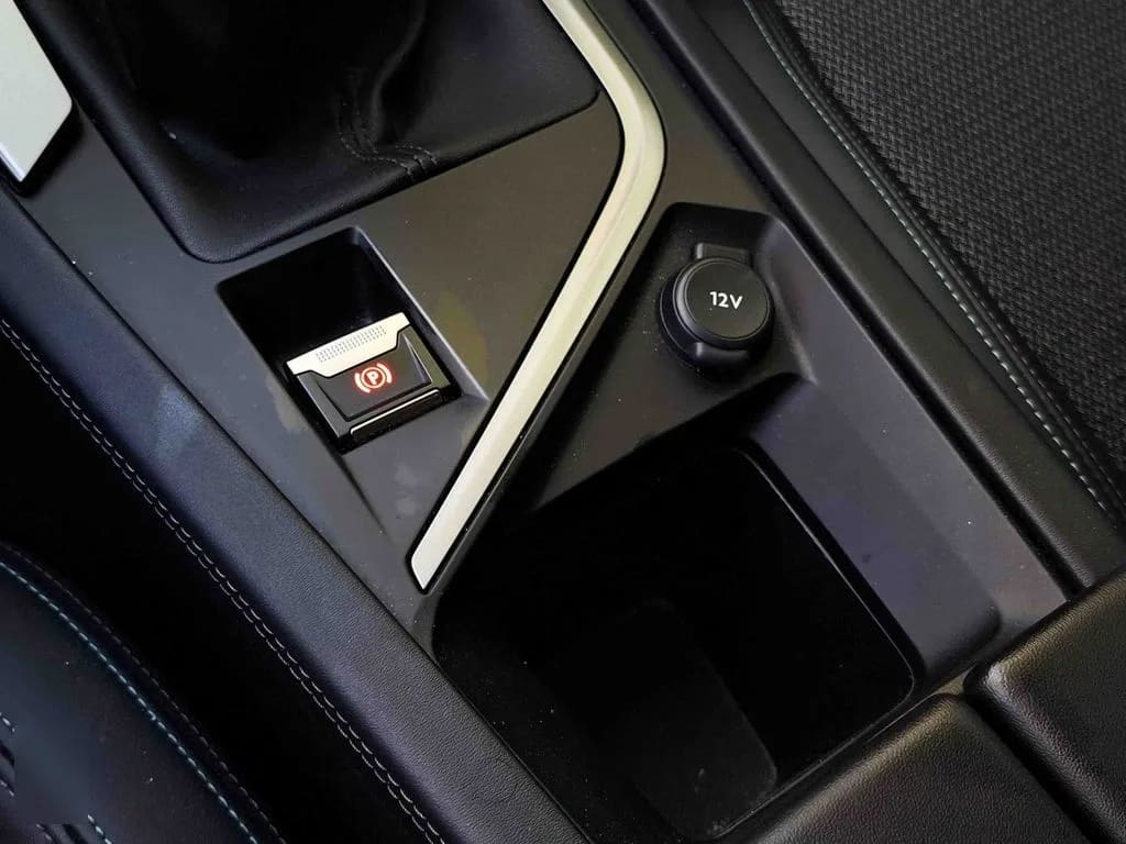 Peugeot 308 Allure año 2024