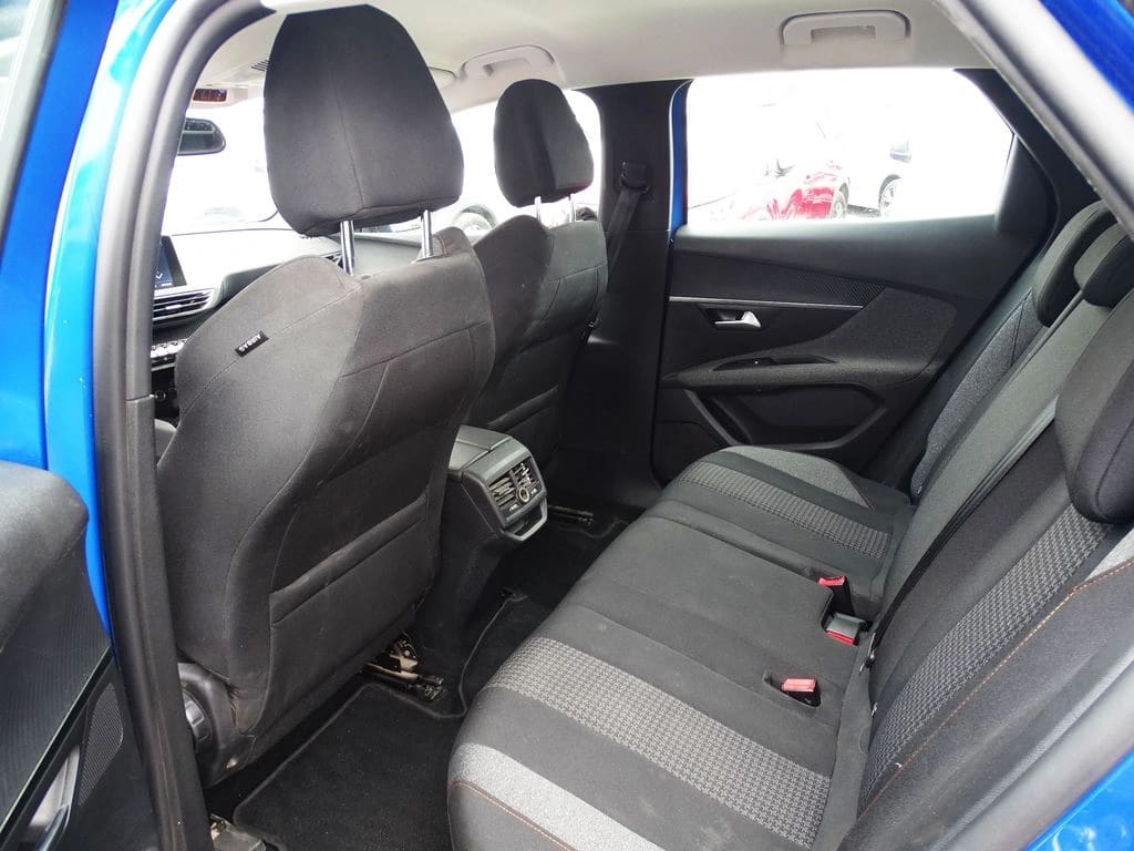 Peugeot 3008 Active Pack año 2023