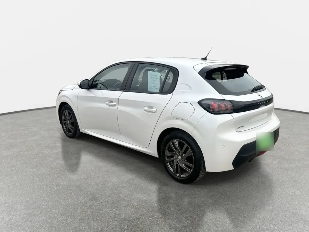 Peugeot 208 1.2 Puretech Active Pack 4x2 75 Mt 5p año 2022