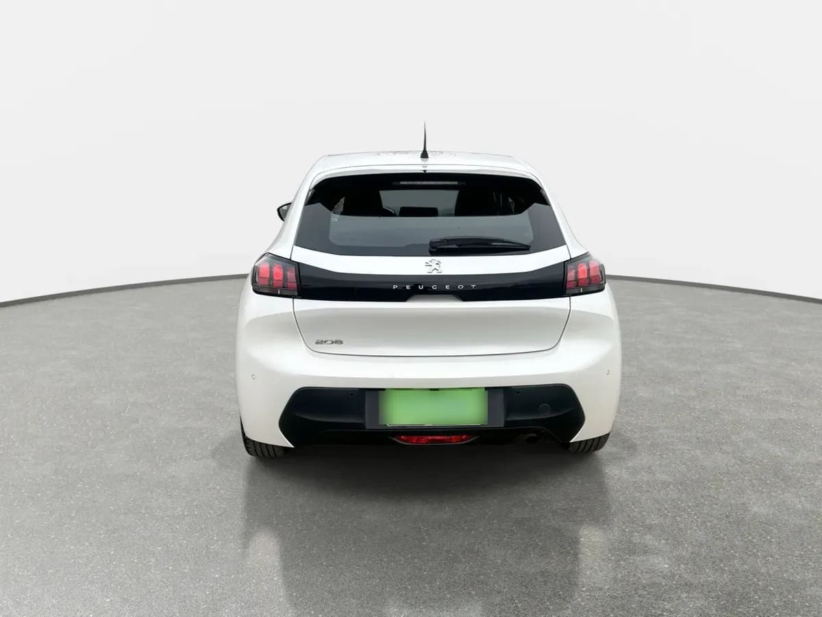 Peugeot 208 1.2 Puretech Active Pack 4x2 75 Mt 5p año 2022