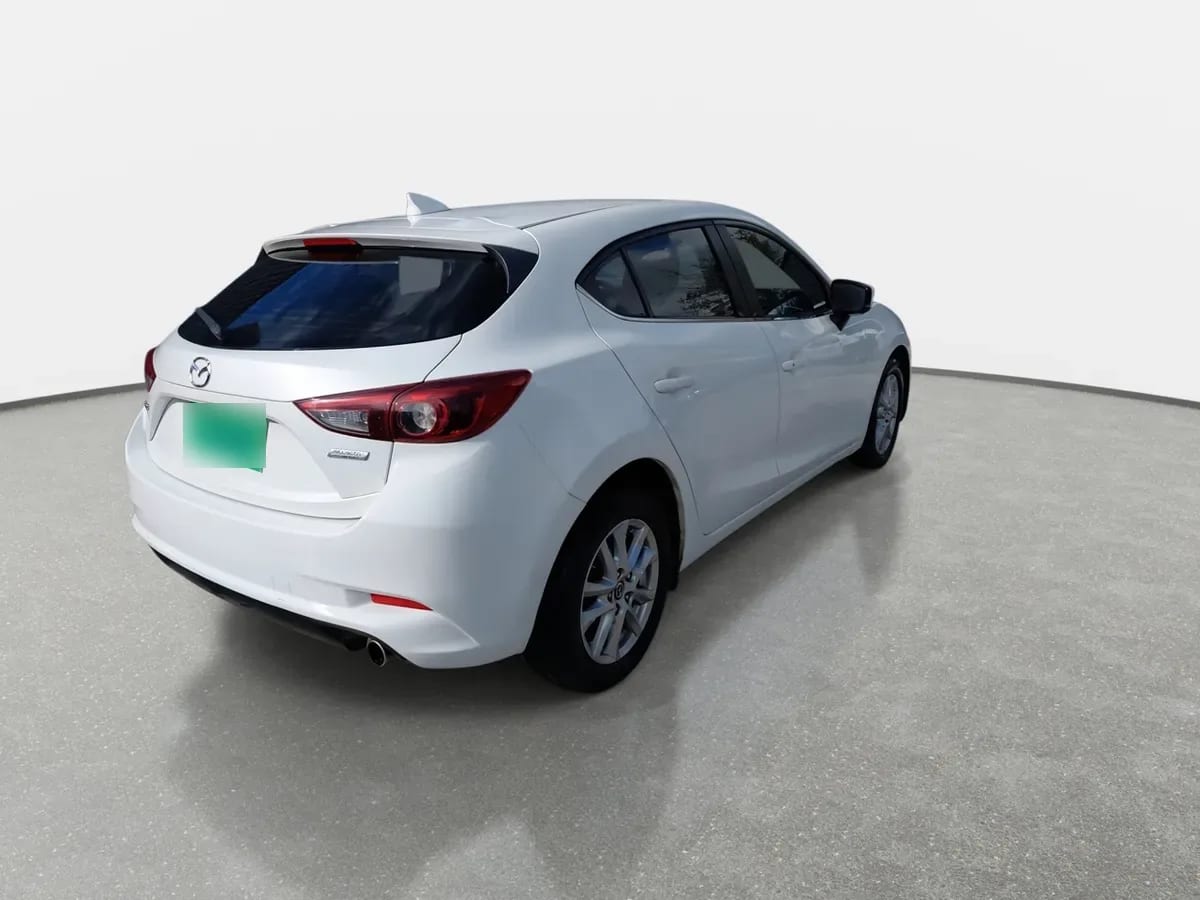 Mazda 3 2.0 V Sport 4x2 Hb 6mt 5p año 2018