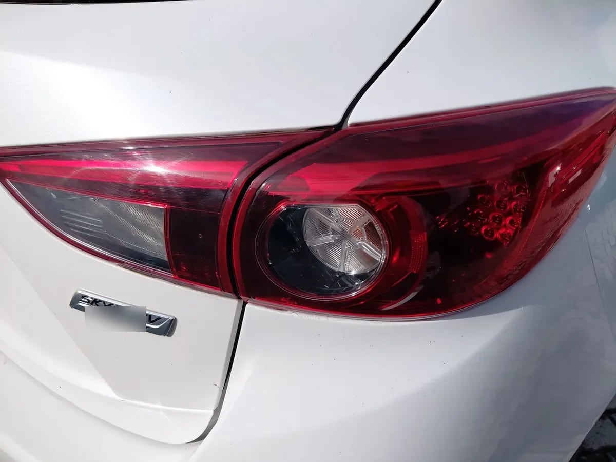 Mazda 3 2.0 V Sport 4x2 Hb 6mt 5p año 2018