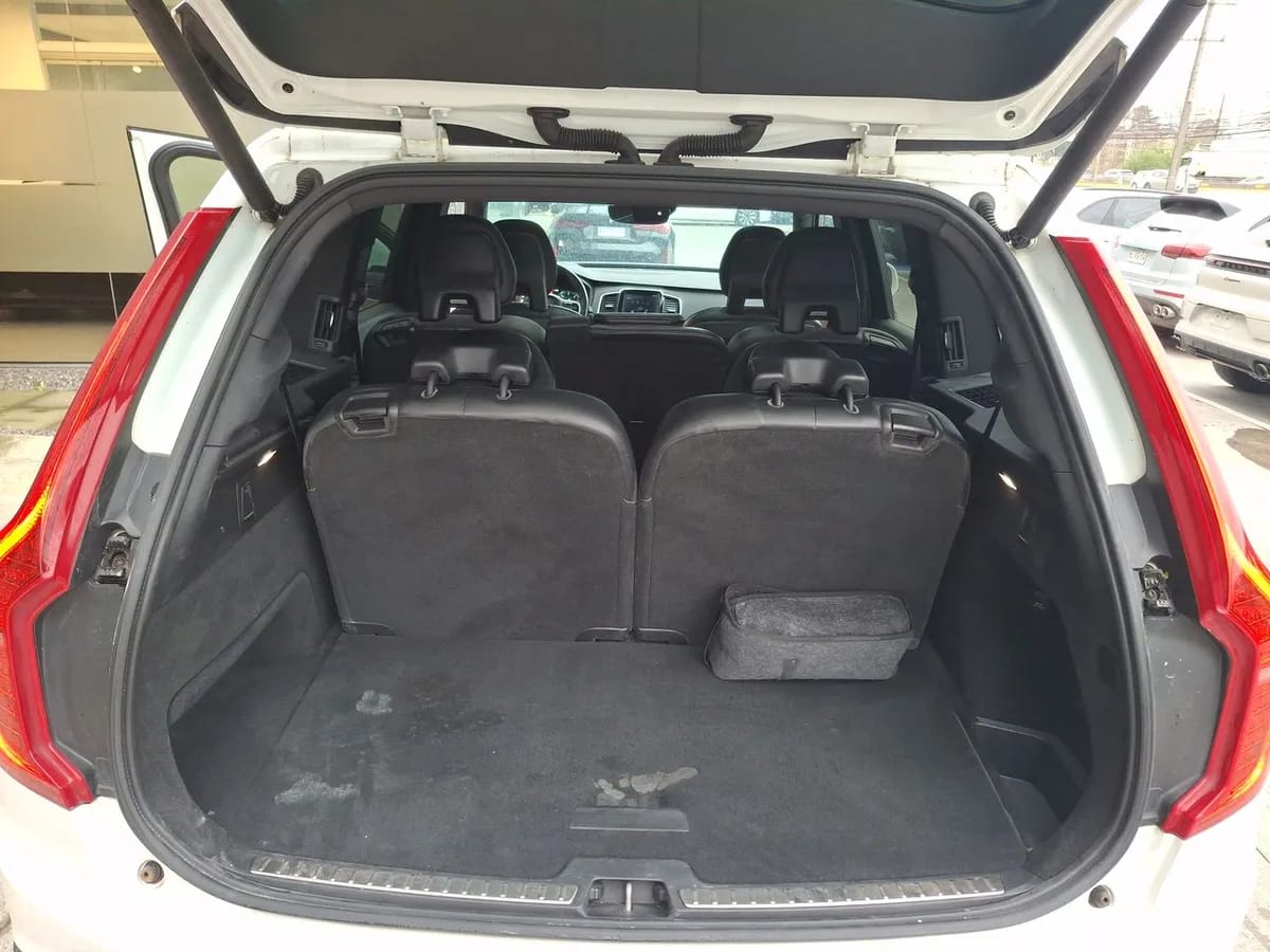 Volvo Xc90 2.0 D5 Diesel Inscription At 5p año 2019