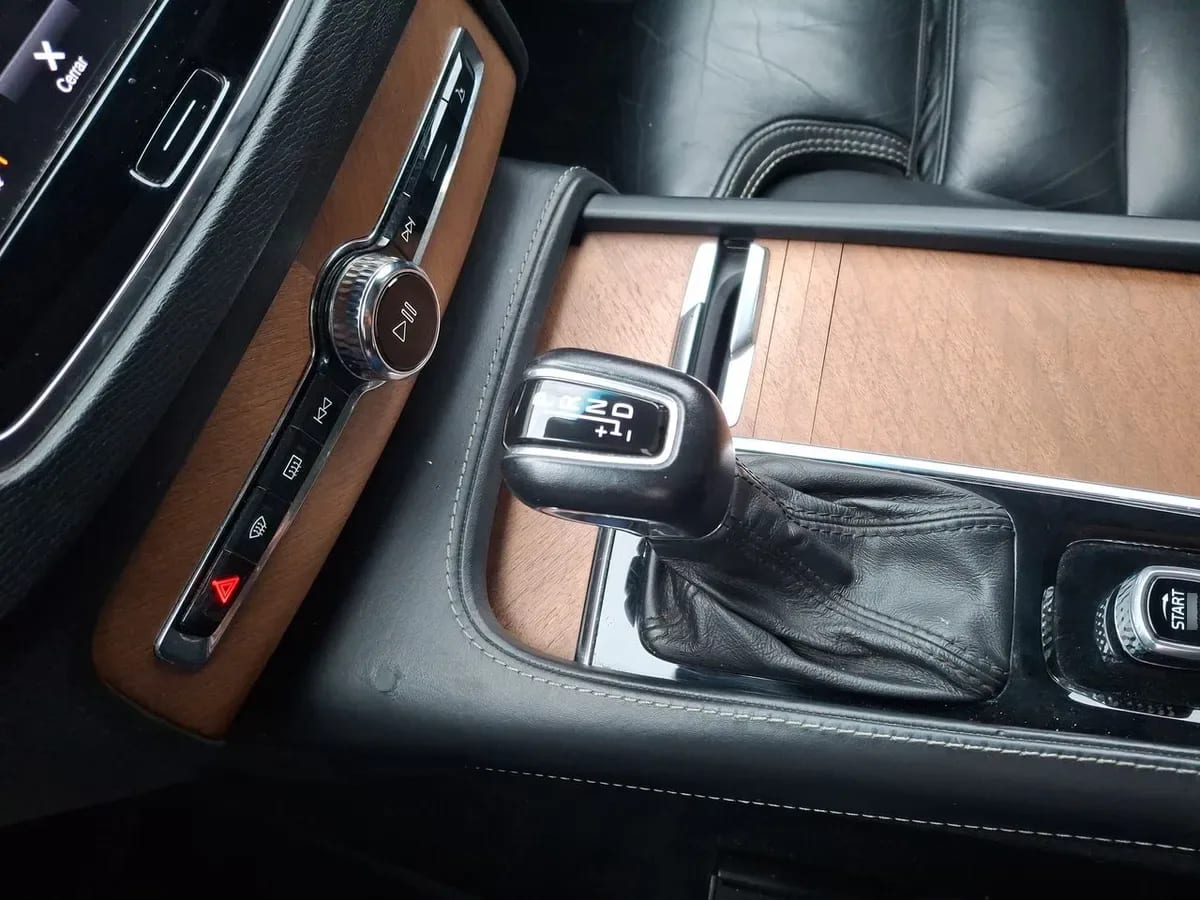 Volvo Xc90 2.0 D5 Diesel Inscription At 5p año 2019