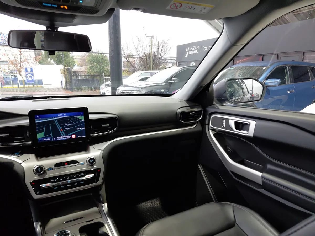 Ford Explorer 2.3 Ecoboost Xlt 4x2 At 5p año 2022
