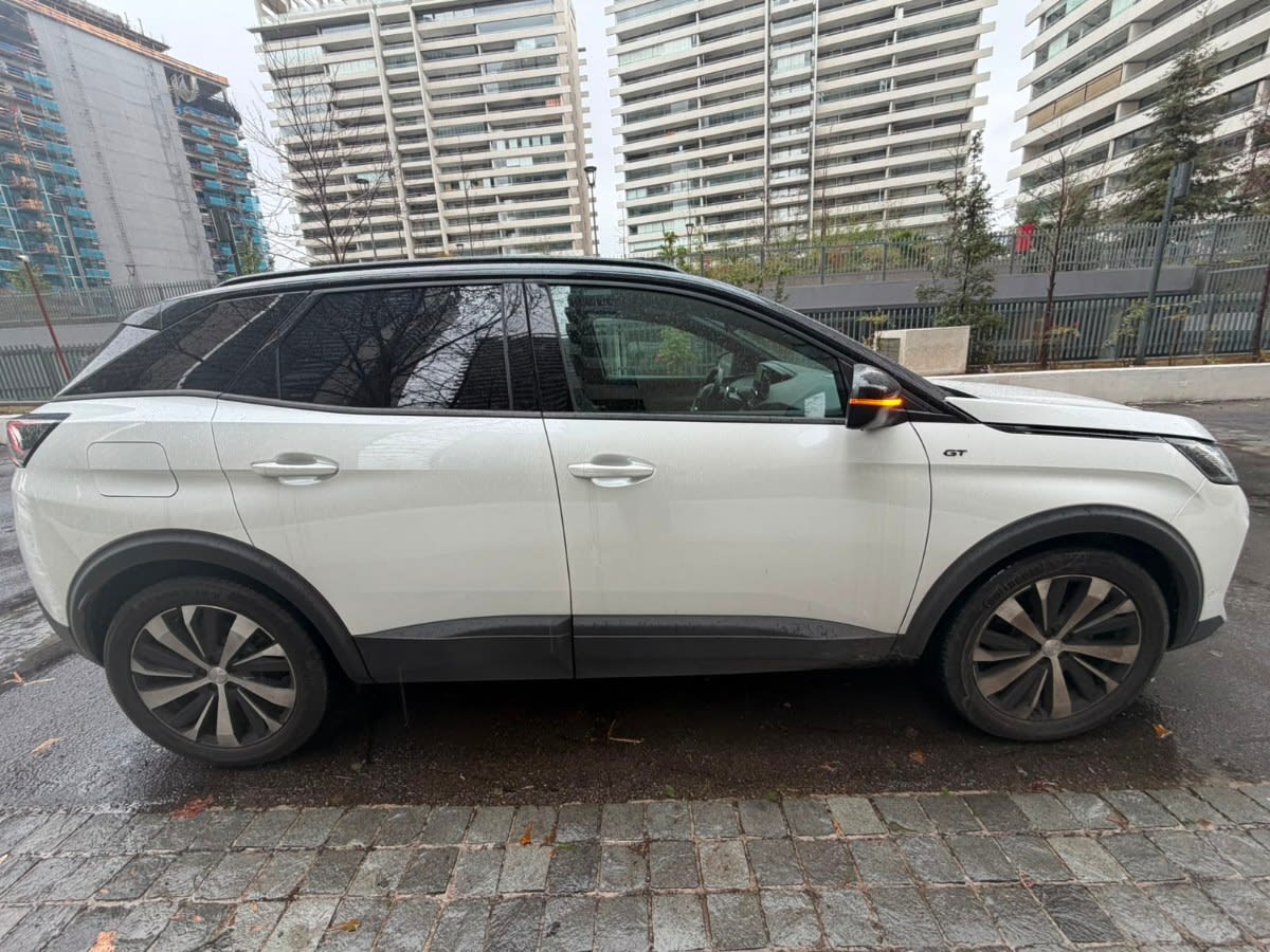 Peugeot 3008 1.5 Blue Hdi 130 Eat8 año 2024