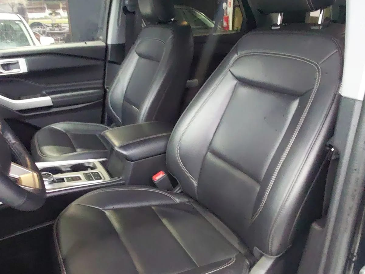 Ford Explorer 2.3 Ecoboost Xlt 4x2 At 5p año 2022