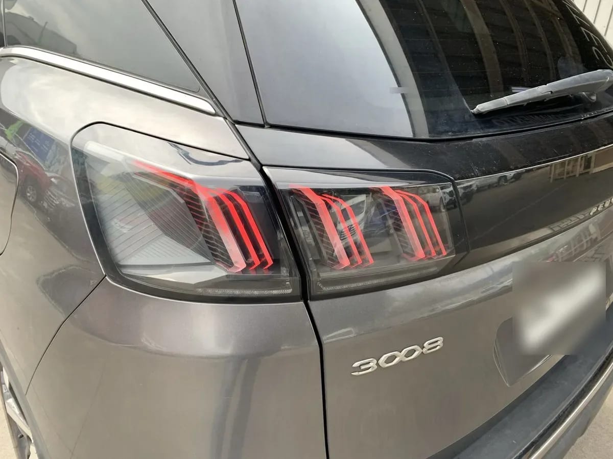 Peugeot 3008 1.6 Gt Hybrid4 300 4x4 Eat8 5p año 2024