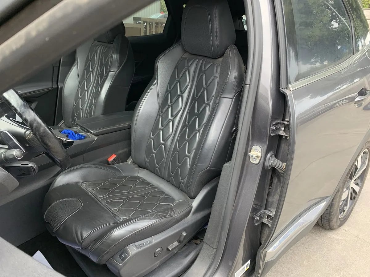 Peugeot 3008 1.6 Gt Hybrid4 300 4x4 Eat8 5p año 2024